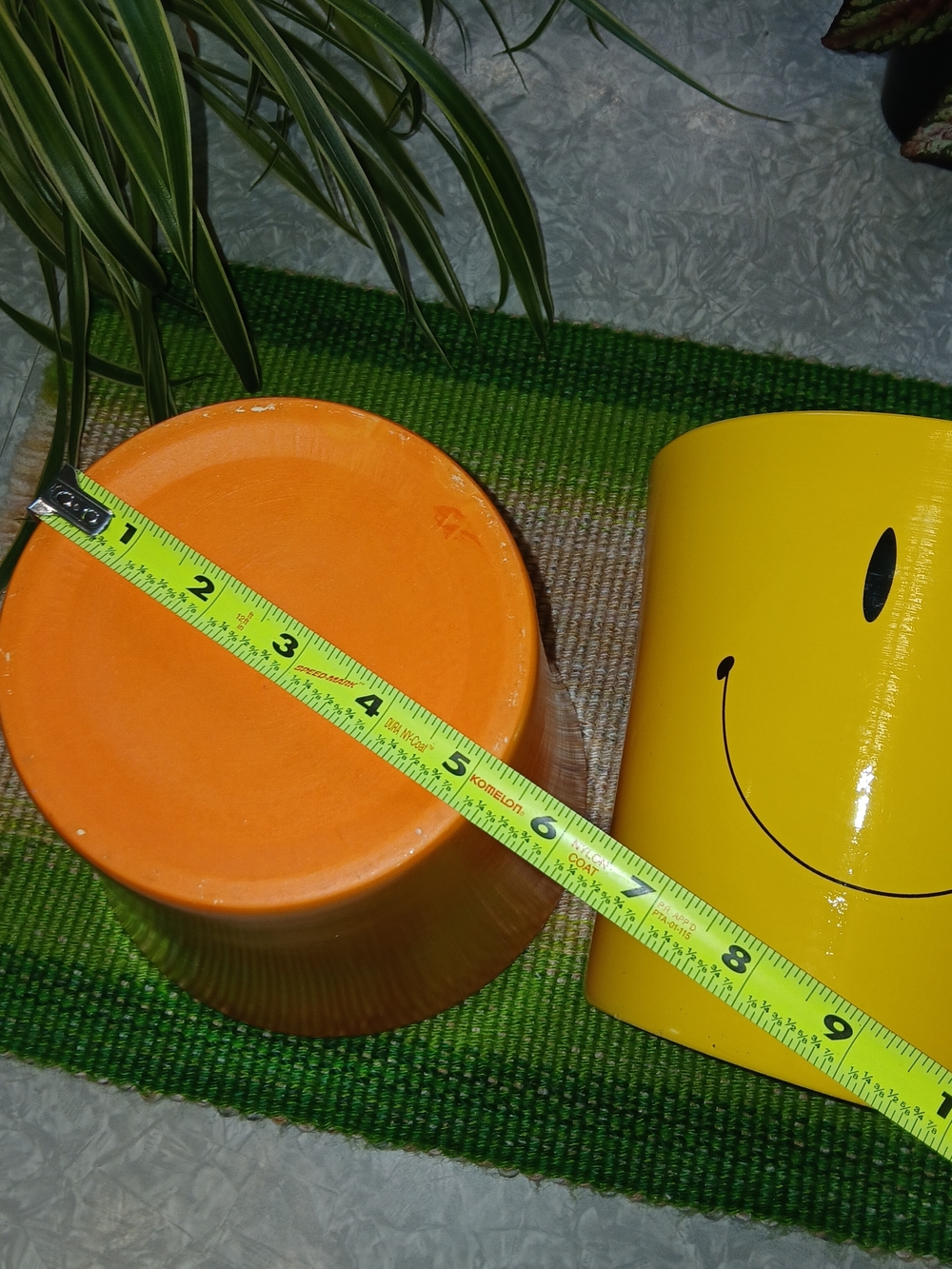 Happy Face Ceramic Planters - Orange & Yellow Set - Picture 4 of 4